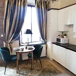 Przy Zamku Kowalska Street Apartment *